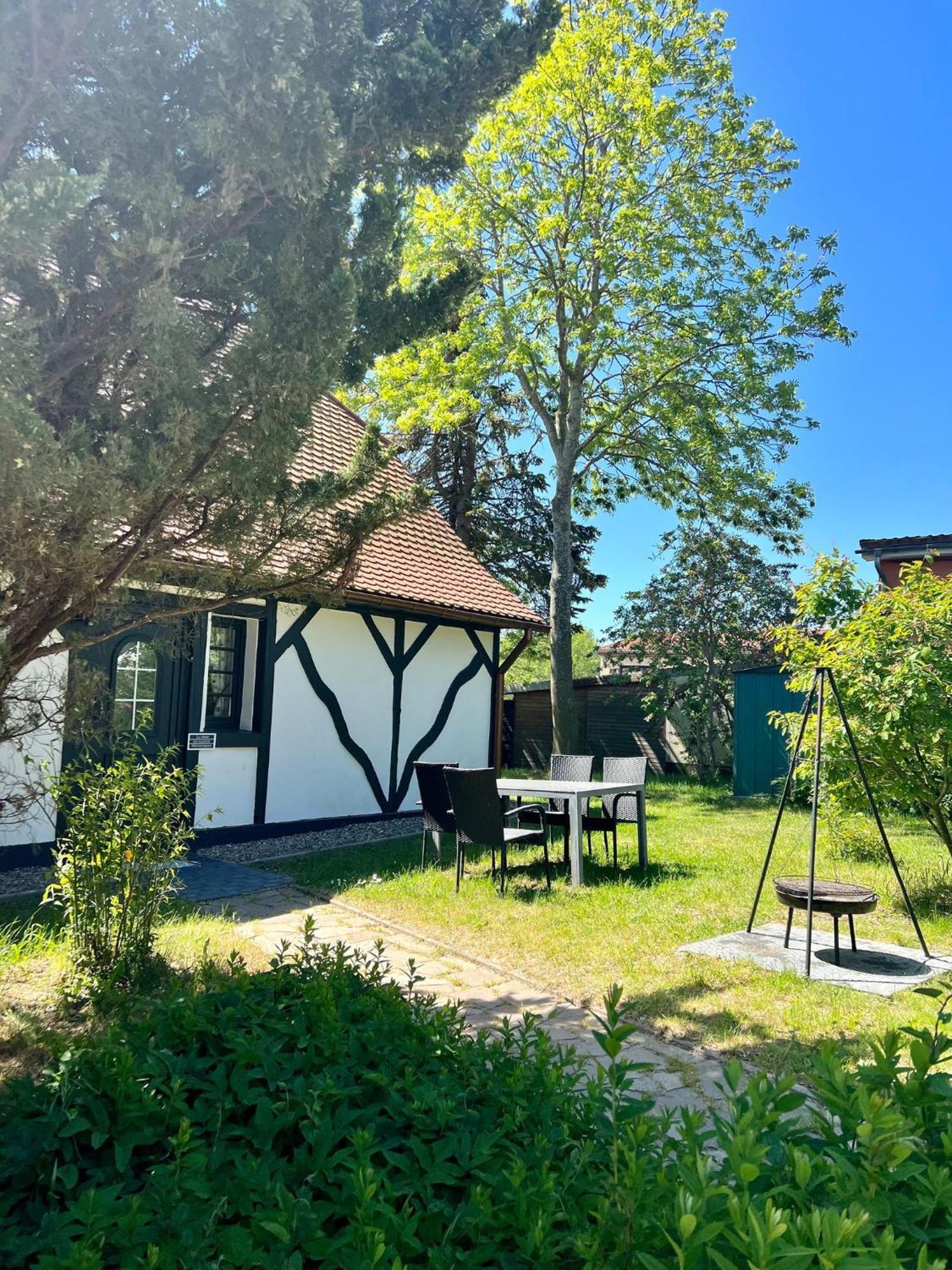 Ferienwohnung "Zur Rebe" Middelhagen Exterior foto
